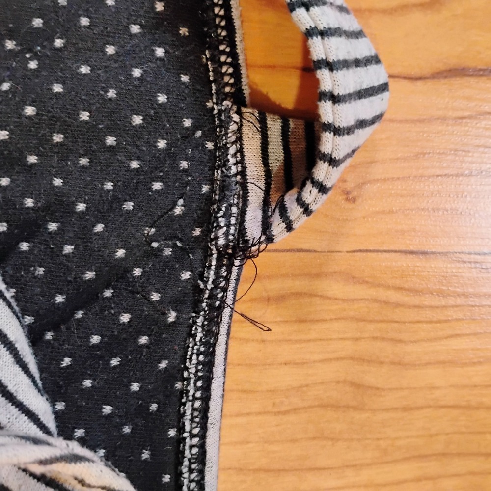 Maurices Women's Size Medium Black/White Patterned Strappy Tank Top Pockets - Picture 15 of 16
